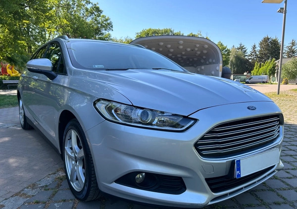 Ford Mondeo cena 49999 przebieg: 177020, rok produkcji 2017 z Warszawa małe 596